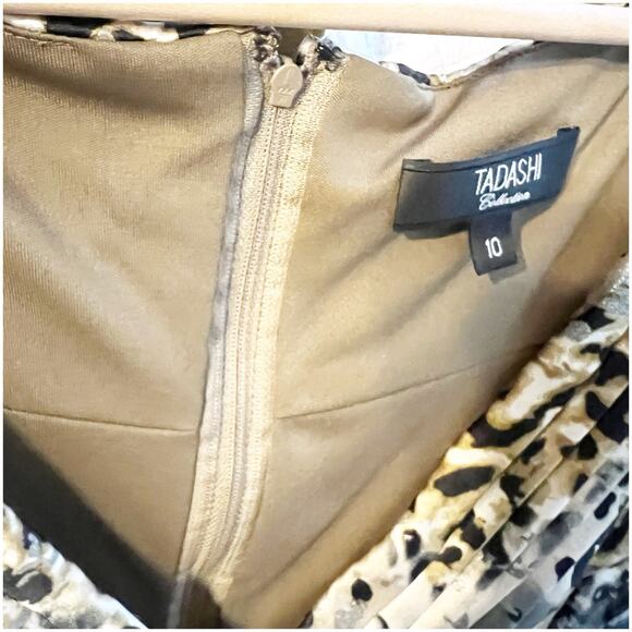 Tadashi Collection Animall Print Silk Pleated Faux Wrap Blouse Ruching Size 10 - Picture 10 of 13